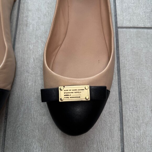 March Jacob’s tan and black toe ballet flats size 38 - Picture 2 of 4